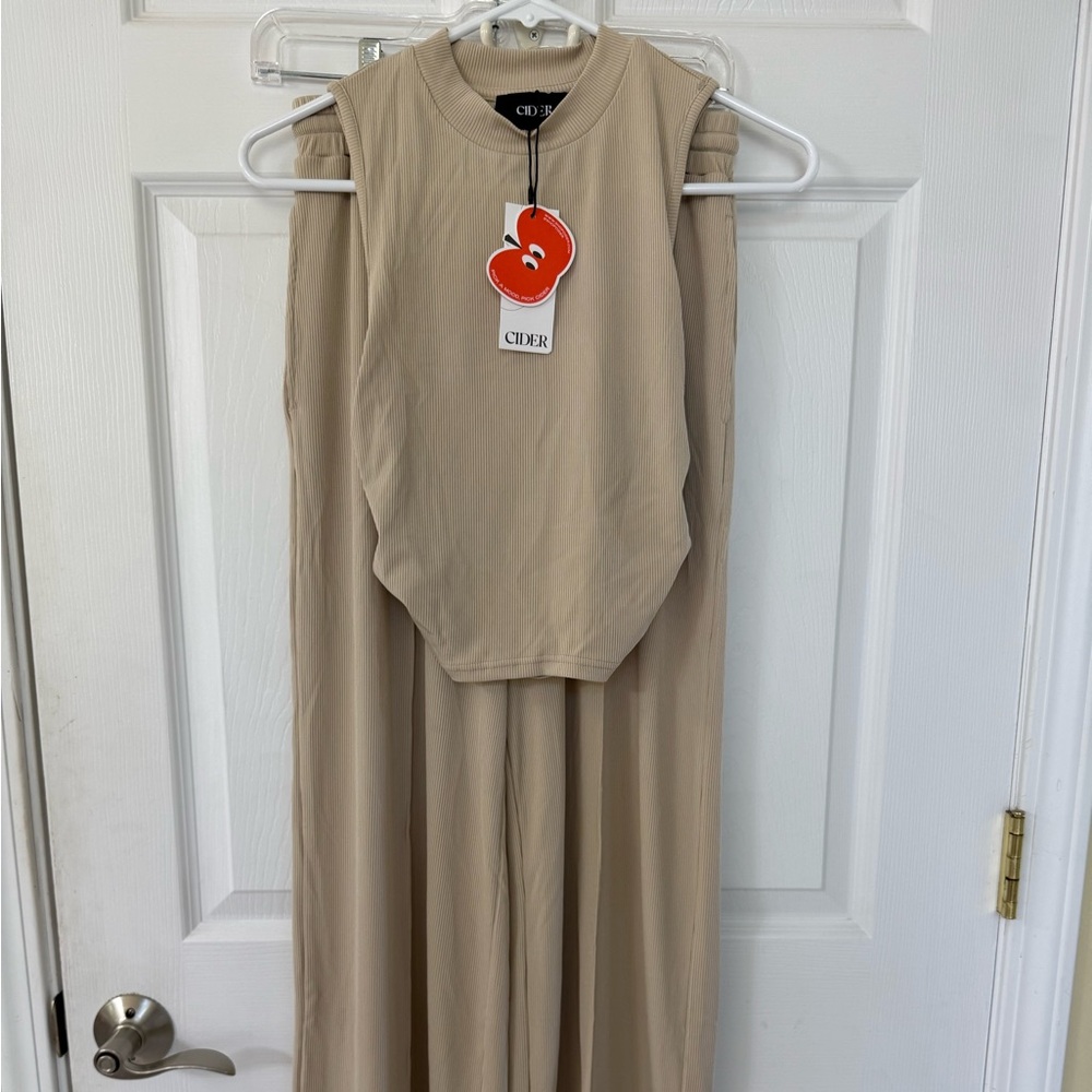 NWT Cider Tan Tank Top and Flowy Pants SMALL